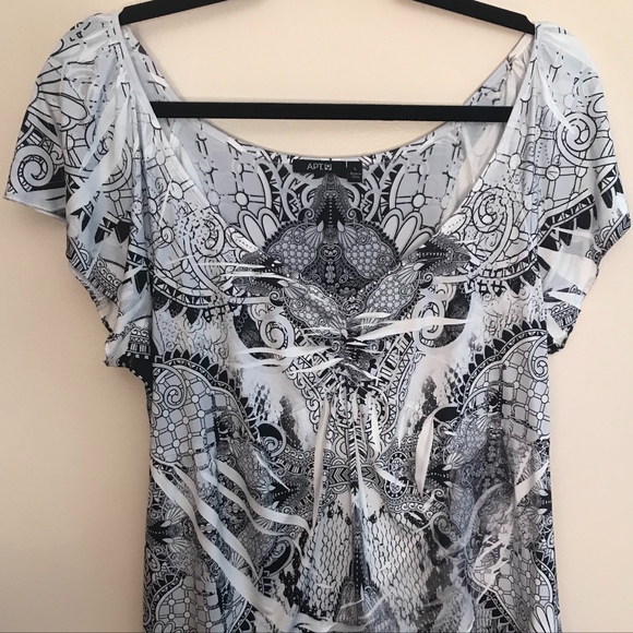 Patterned Flowy Top - Picture 2 of 5